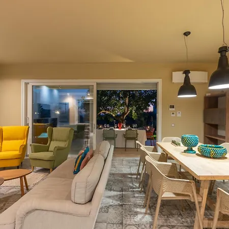 Dei Carrubi Sicilymyhome Шикли